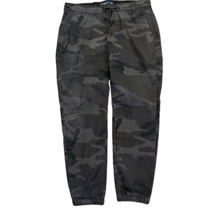 A&F Sz L camo pant with drawstring waist, pockets & elasticized cuffs
